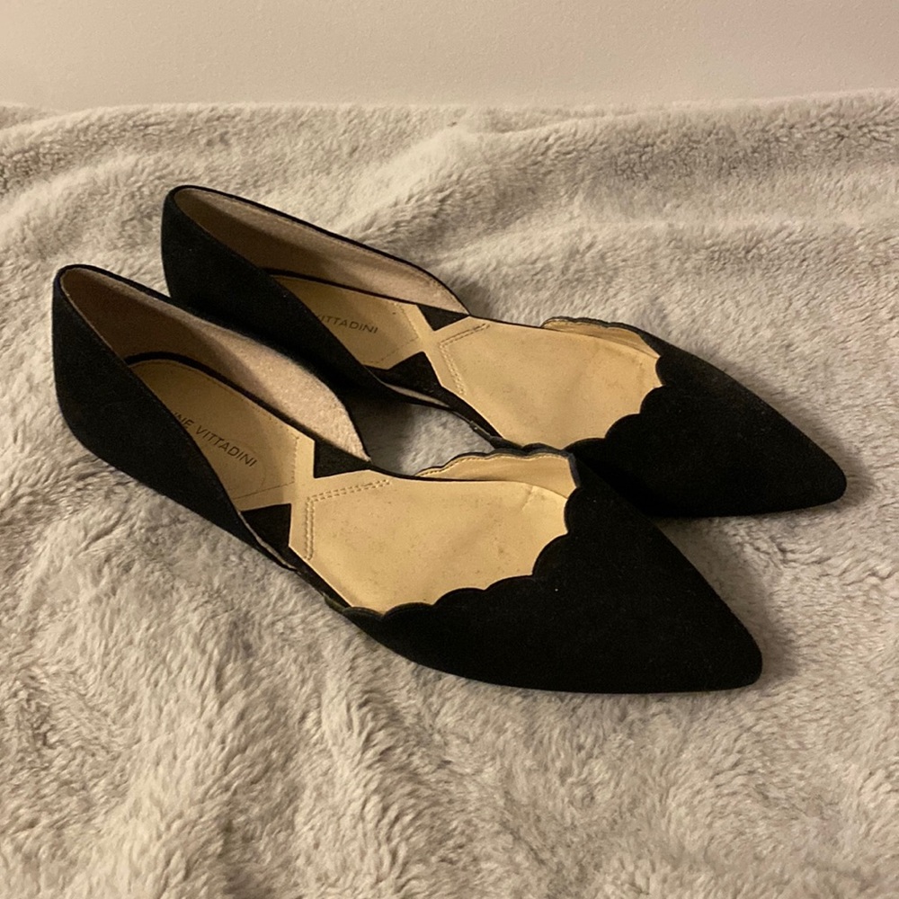 Adrienne Vittadini scalloped flats size 11